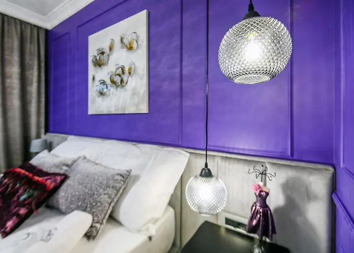 Divine Luxury Apartment Purple