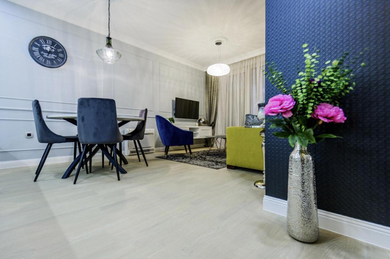 Apartment Divine Luxury Purple *