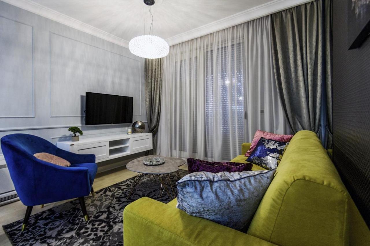 Divine Luxury Purple Zadar