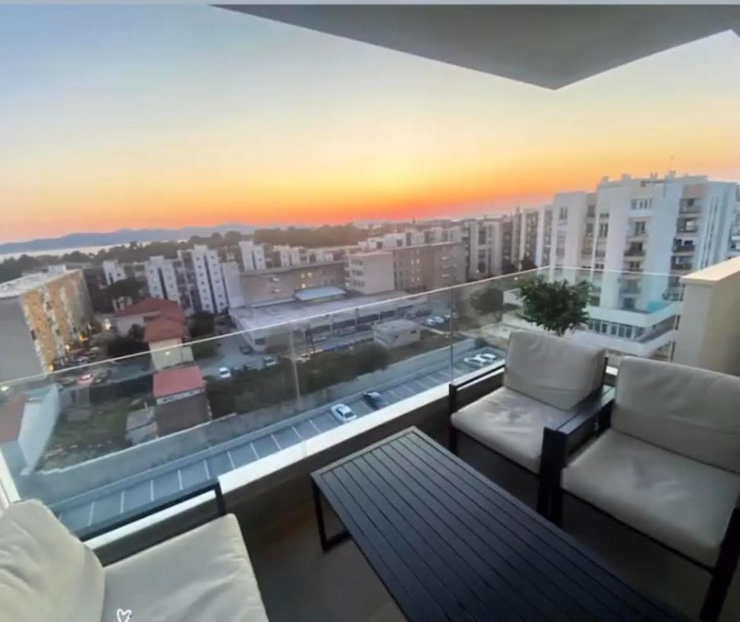Apartment Divine Luxury Purple *